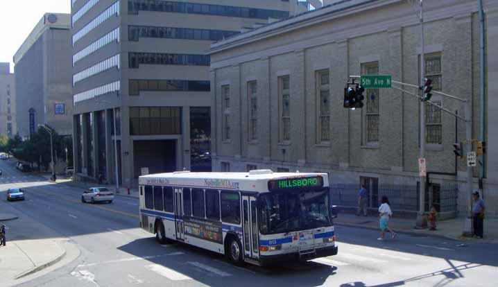 Nashville MTA Gillig Advantage 813